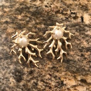 Kendra Scott Coral Pearl Earring